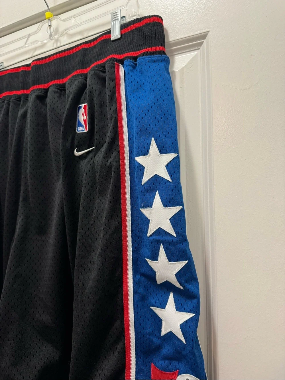 Vintage 90s Nike Team Sports Philadelphia 76ers 1977 Basketball NBA Shorts - Picture 3 of 6